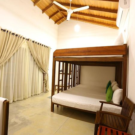 Hotel Kayjay Palms Passikudah Esterno foto