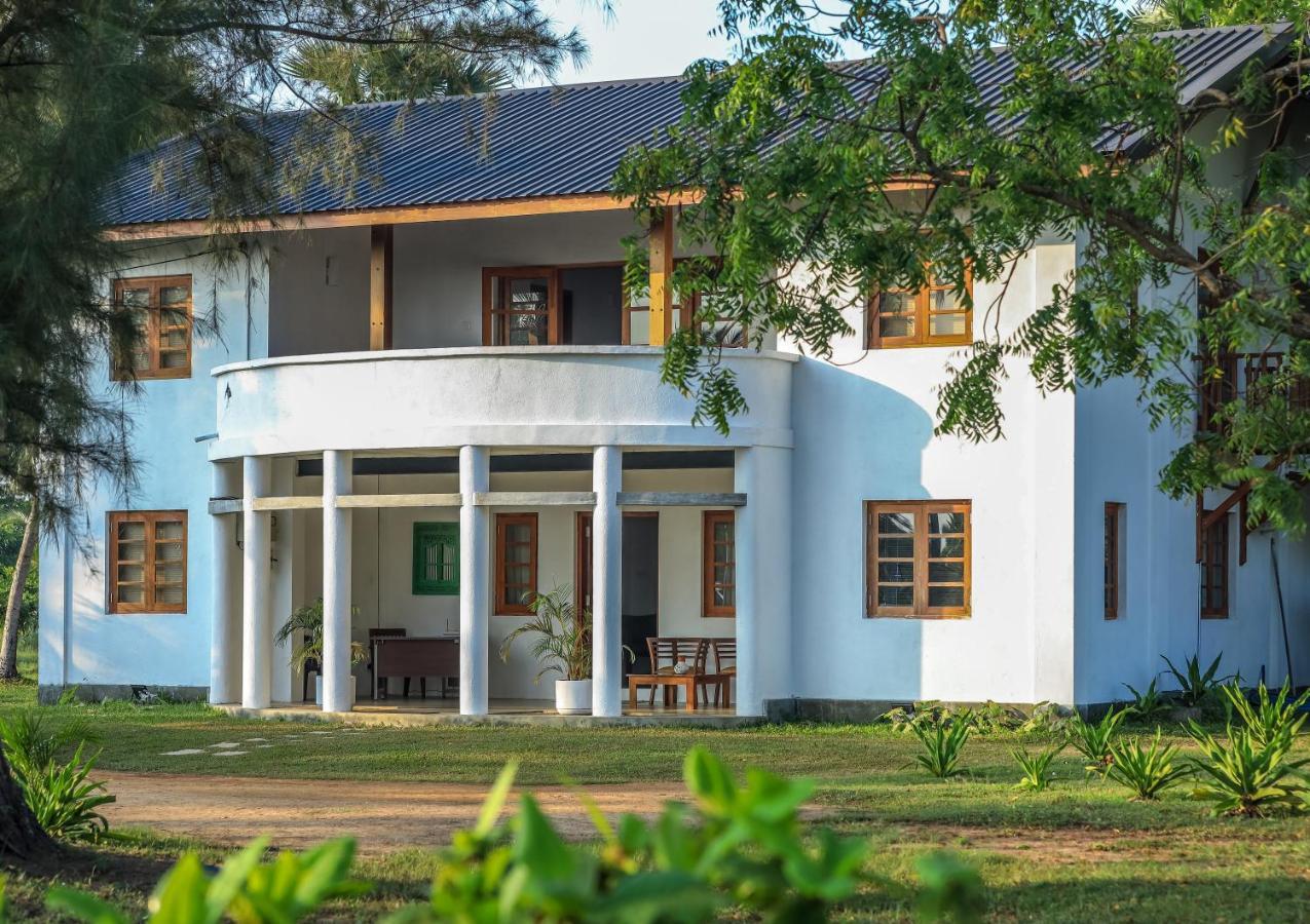 Hotel Kayjay Palms Passikudah Esterno foto