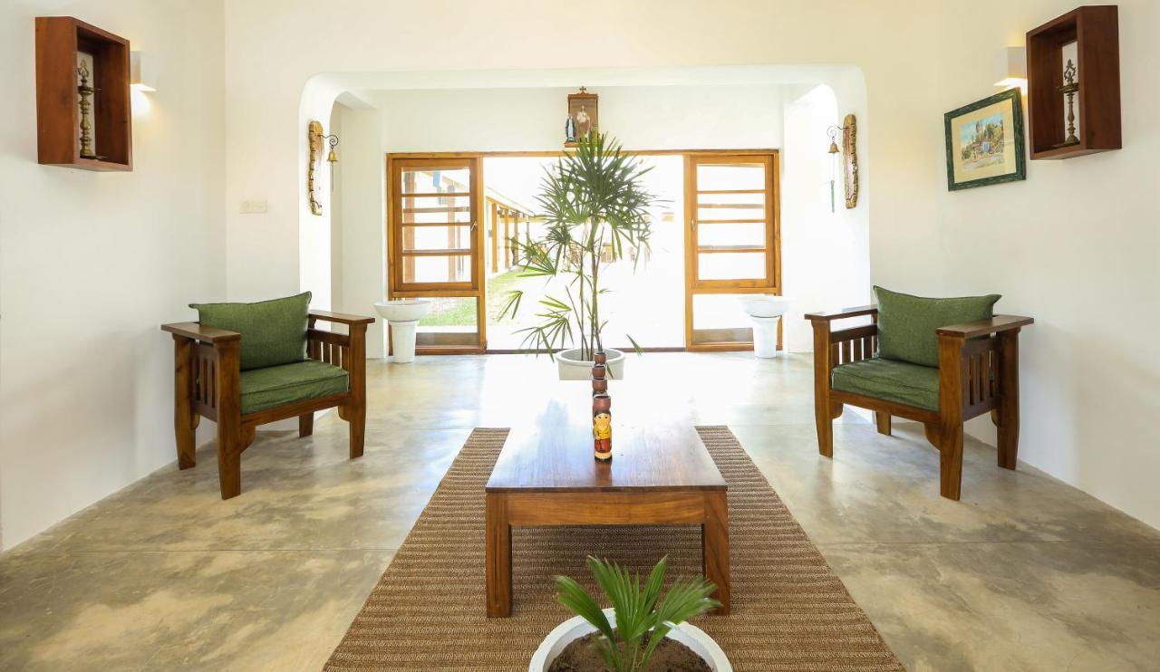 Hotel Kayjay Palms Passikudah Esterno foto