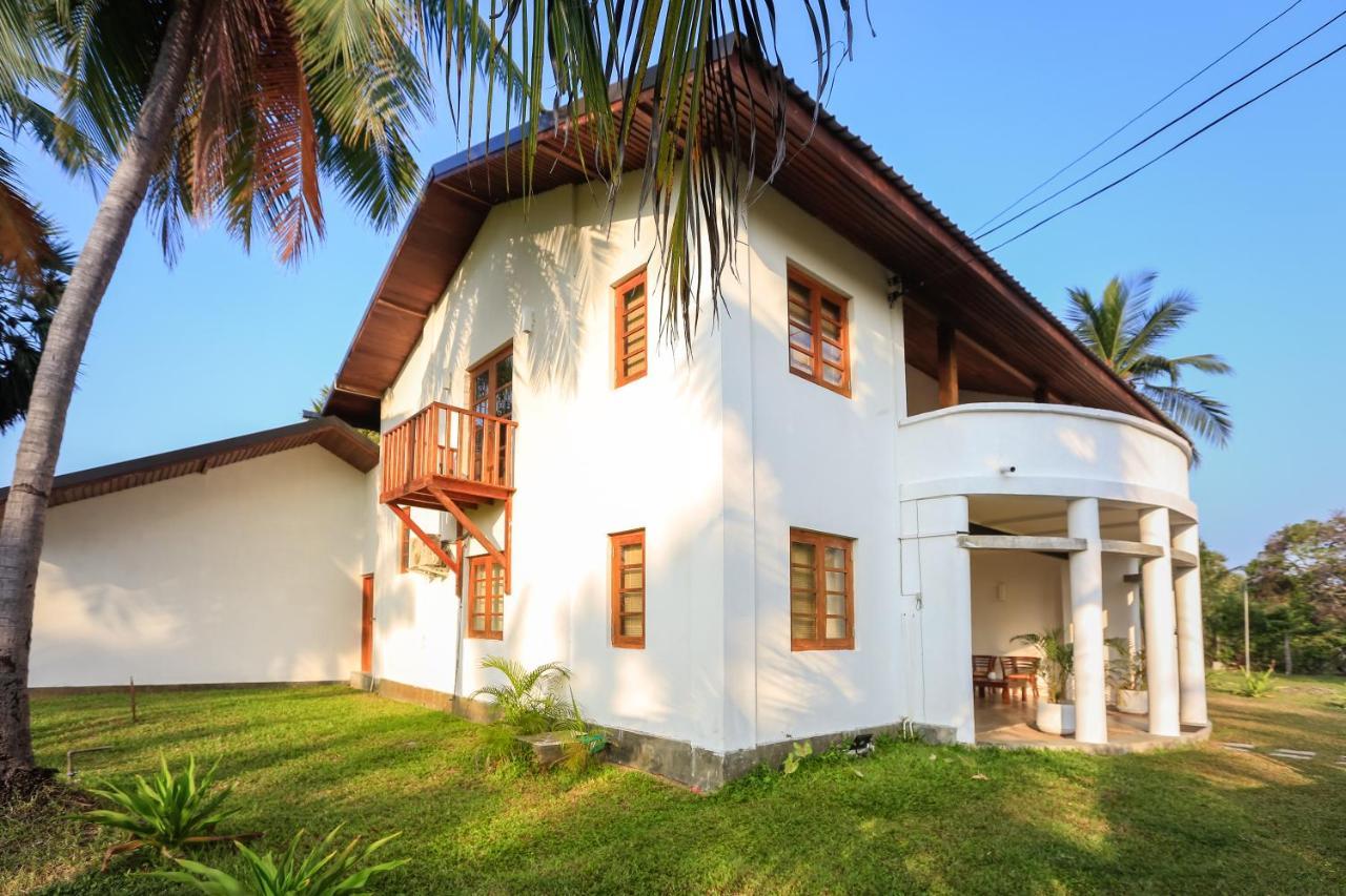Hotel Kayjay Palms Passikudah Esterno foto