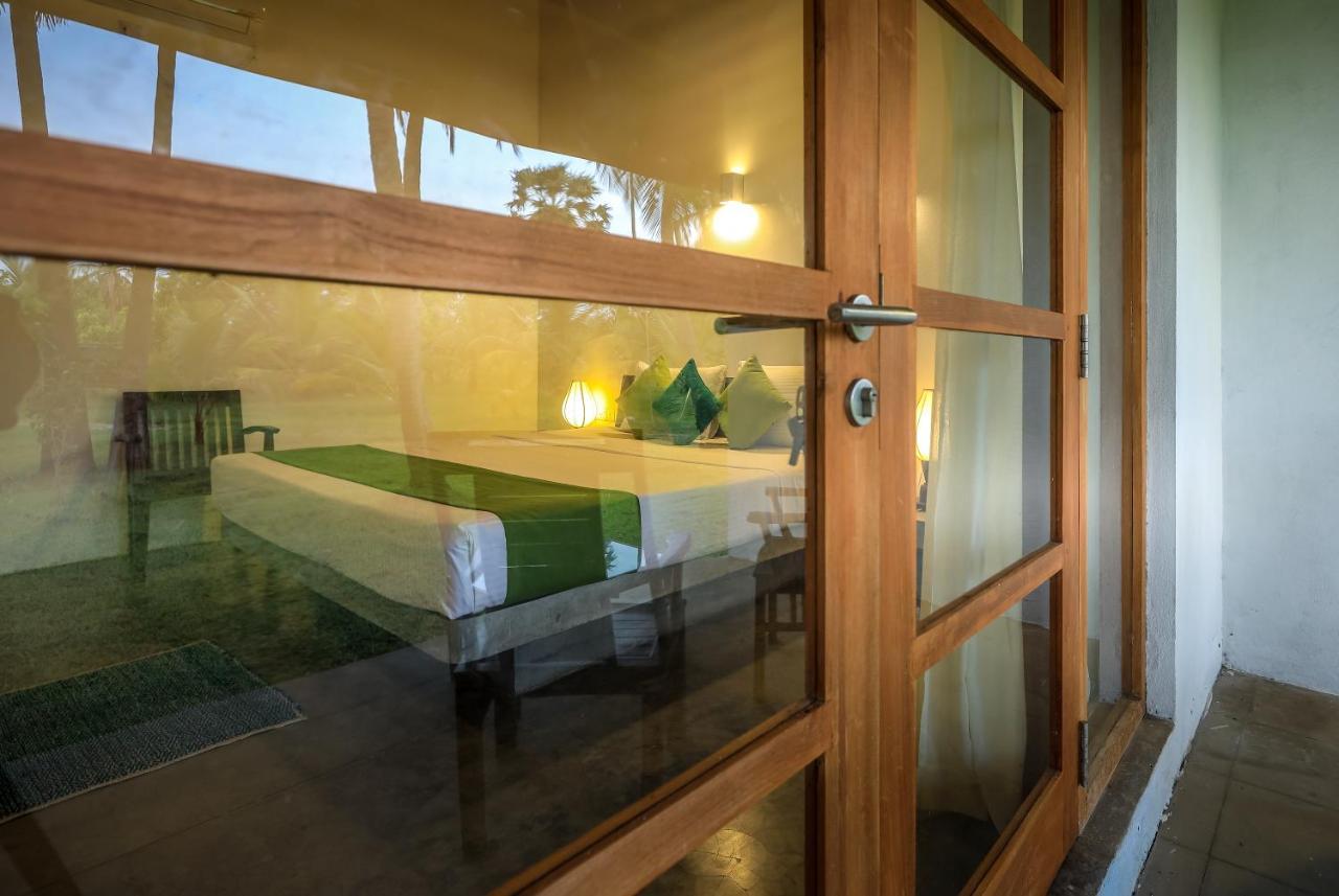 Hotel Kayjay Palms Passikudah Esterno foto