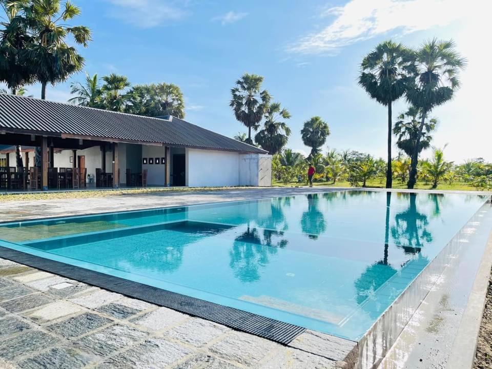 Hotel Kayjay Palms Passikudah Esterno foto