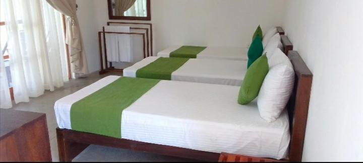 Hotel Kayjay Palms Passikudah Esterno foto